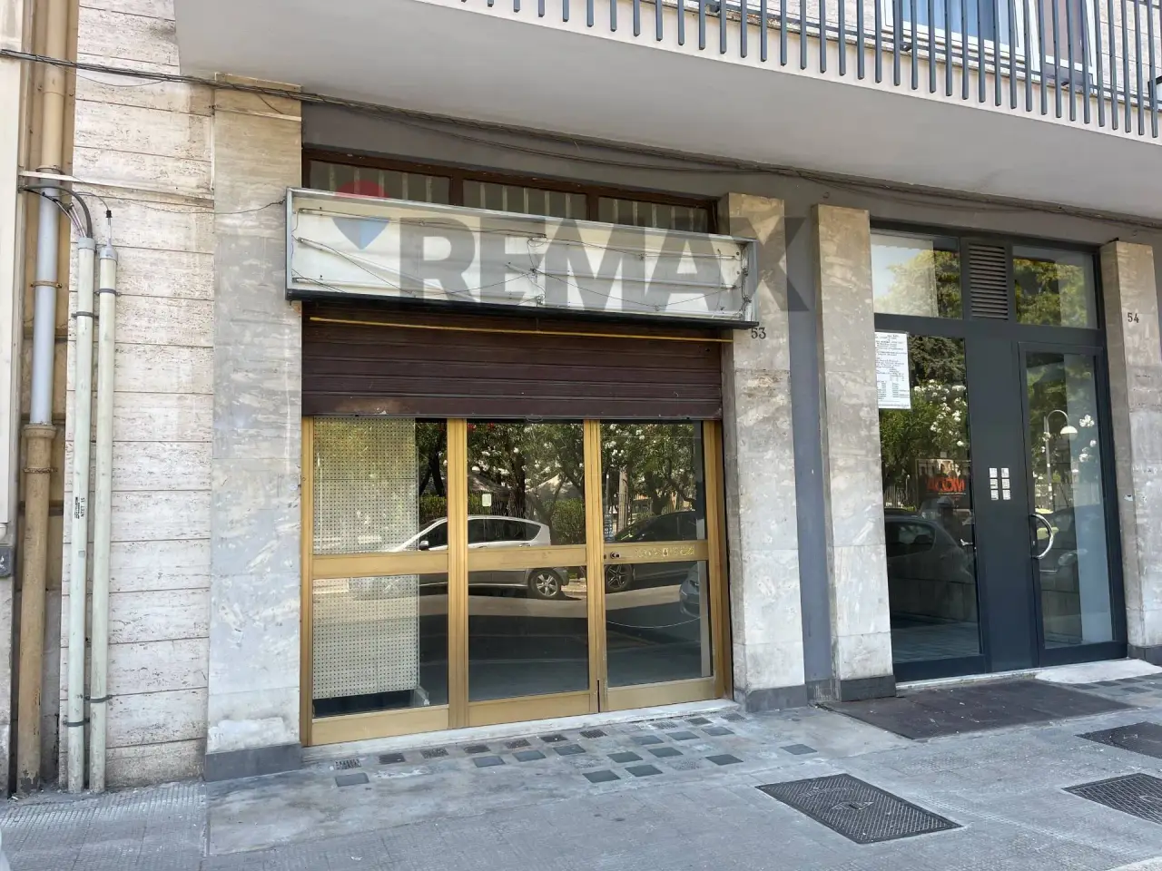 Negozio in Piazza Garibaldi 53, Bari, {3} - Foto 1