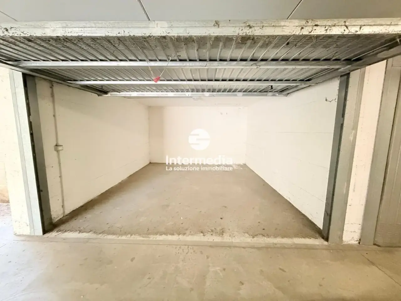 Parcheggio chiuso in Via G. Mazzini 115, Botticino, {3} - Foto 1