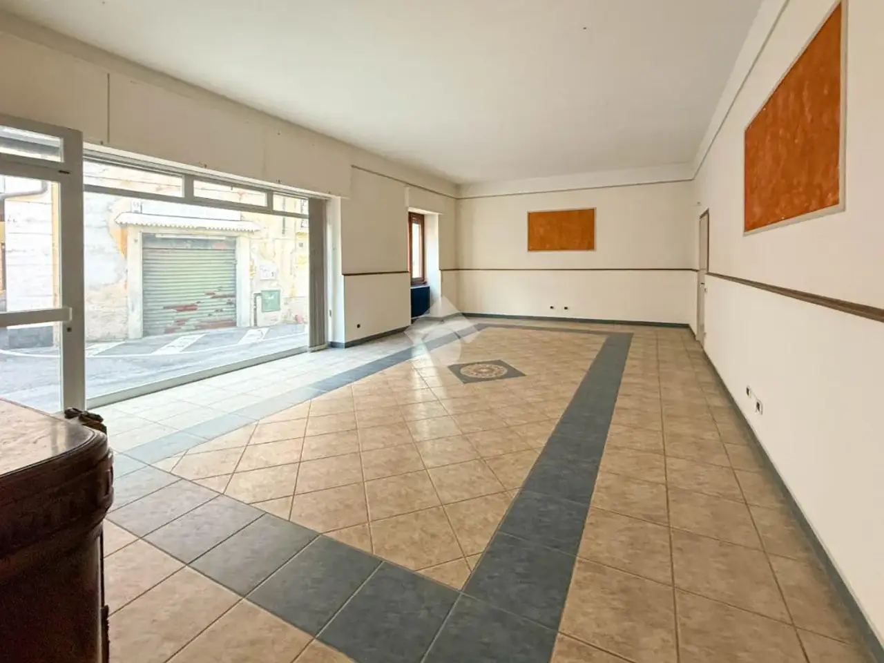Negozio in Via Vittorio Veneto 10, La Valletta Brianza, {3} - Foto 2