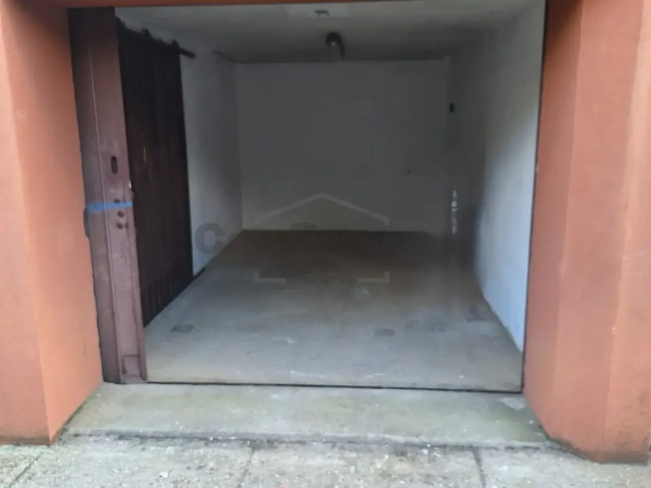 Parcheggio chiuso in Via Michelangelo Buonarroti 14, Ponte San Pietro, {3} - Foto 1