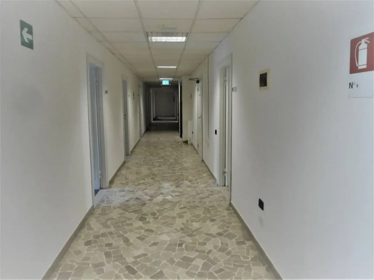 Ufficio in Via Giovanni Battista Morgagni, Centro Storico, Bologna, Bologna, Bologna, {3} - Foto 1