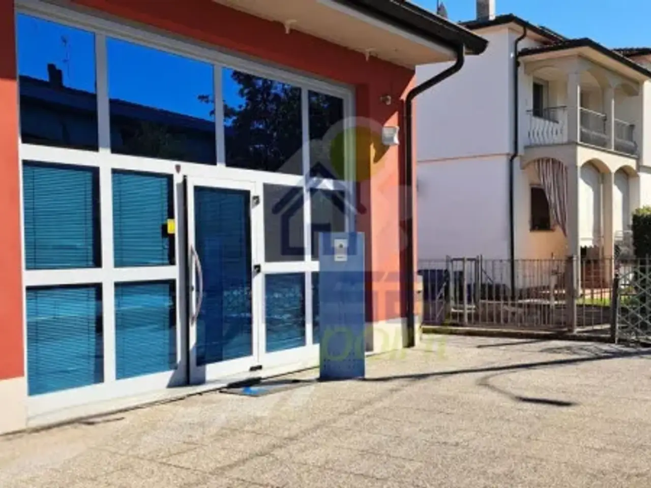 Ufficio in Via Provinciale 22/a, Castelvetro Piacentino, {3} - Foto 1