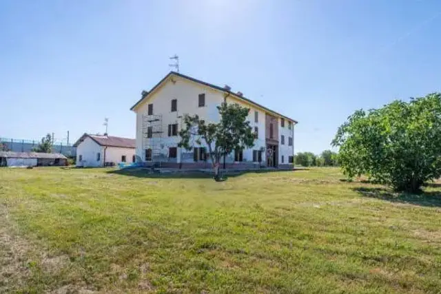 Mansion in Via Errico Malatesta, Reggio nell'Emilia - Photo 1