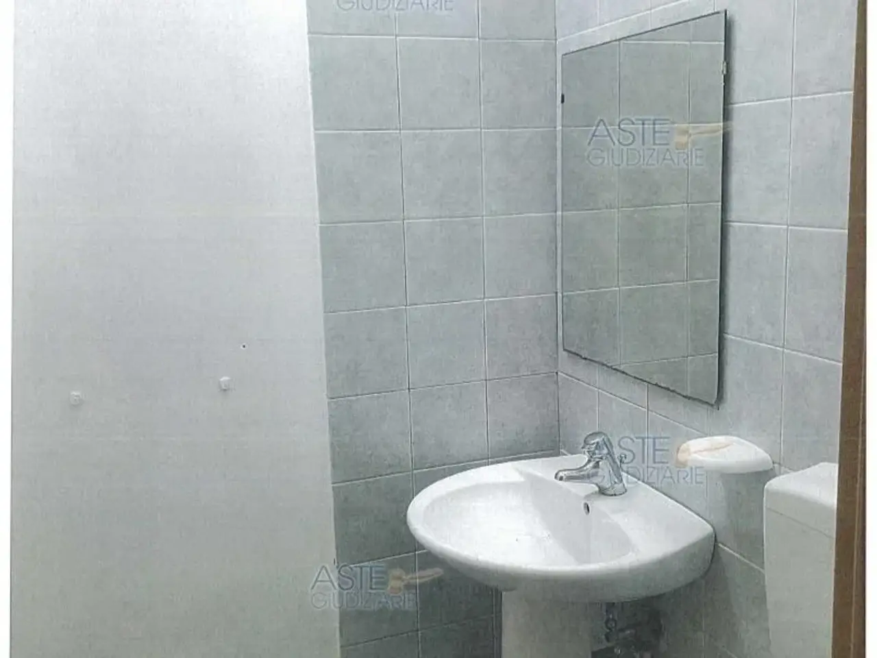 Magazzino in Via P. B. Moscatelli, 113, 74027 San Giorgio Ionico Ta, Italia 113, San Giorgio Ionico, {3} - Foto 1