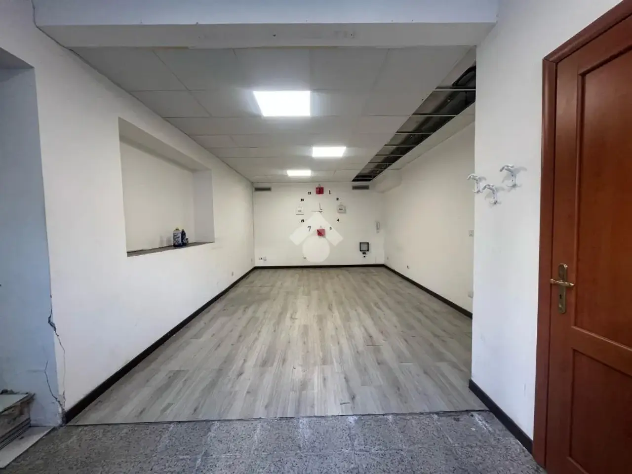 Magazzino in Via C. Menotti 18, Rende, {3} - Foto 1