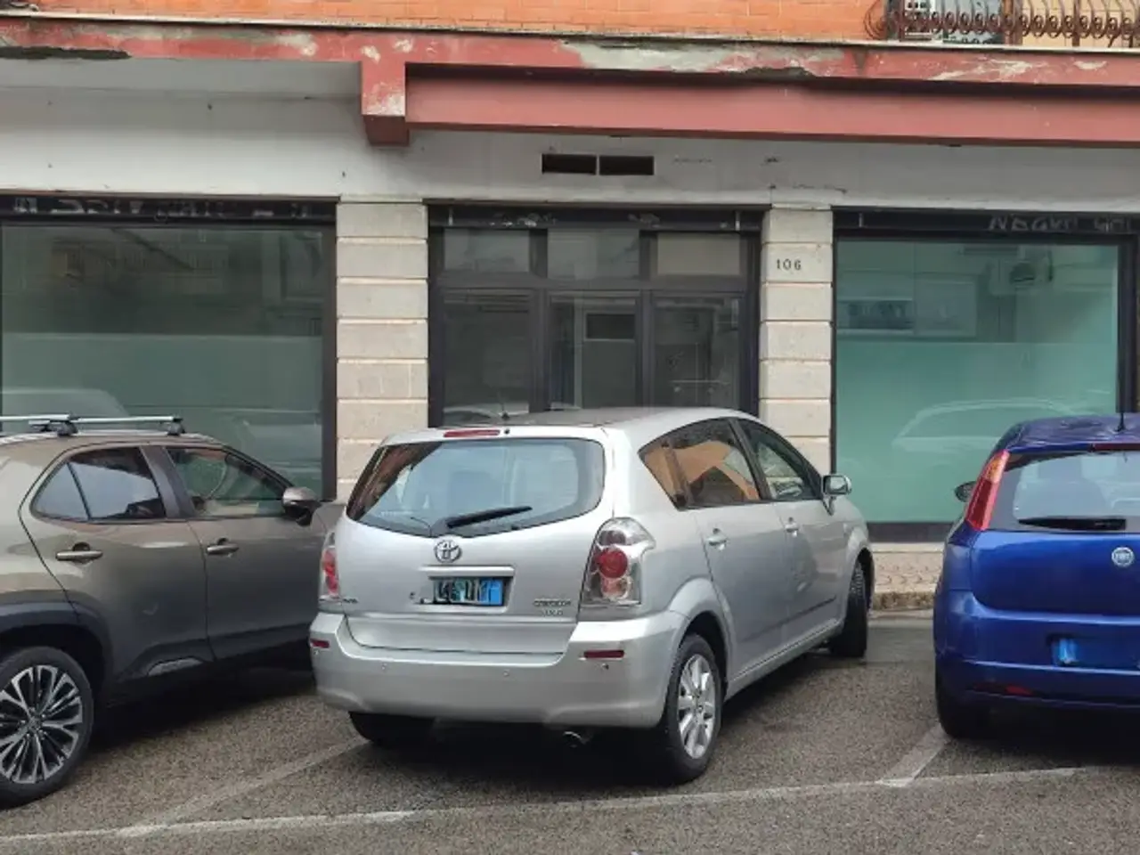 Negozio in Via Madonna della Pace 102, Ceccano, {3} - Foto 2