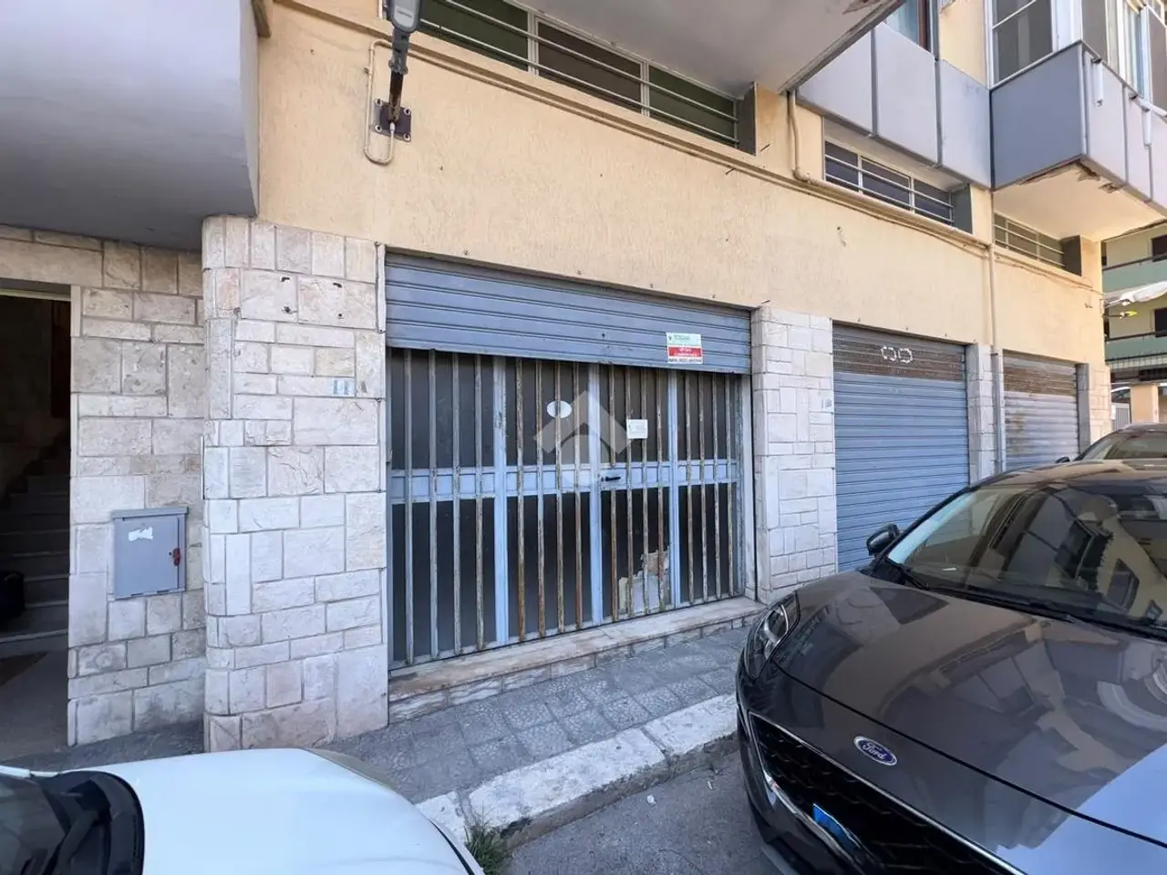 Negozio in Via del Lavoro 11, Brindisi, {3} - Foto 1