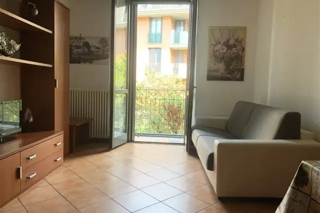 2-room flat in Via 4 Novembre, Alzano Lombardo - Photo 1