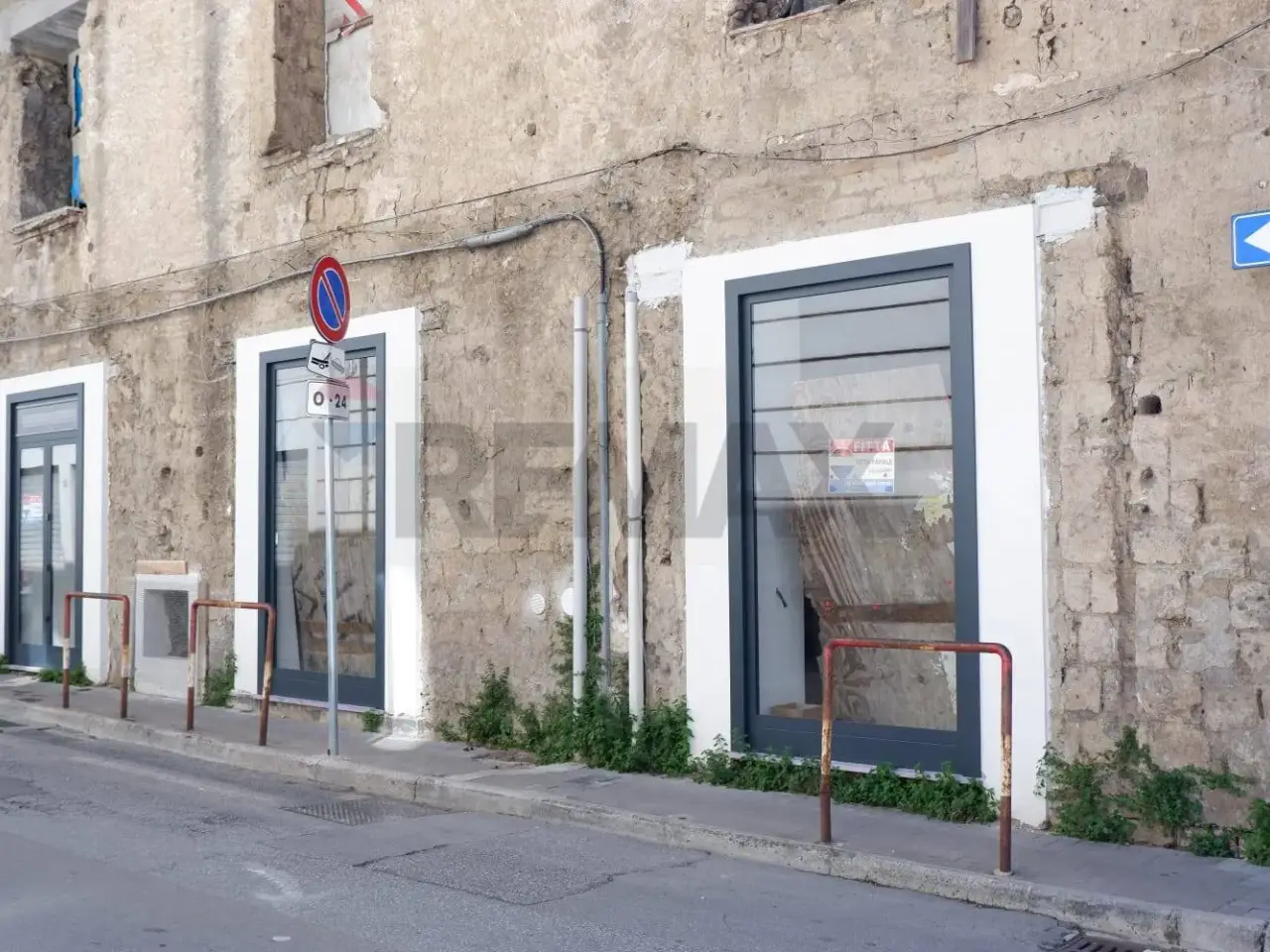Negozio in Corso Giannone 188, Caserta, {3} - Foto 2