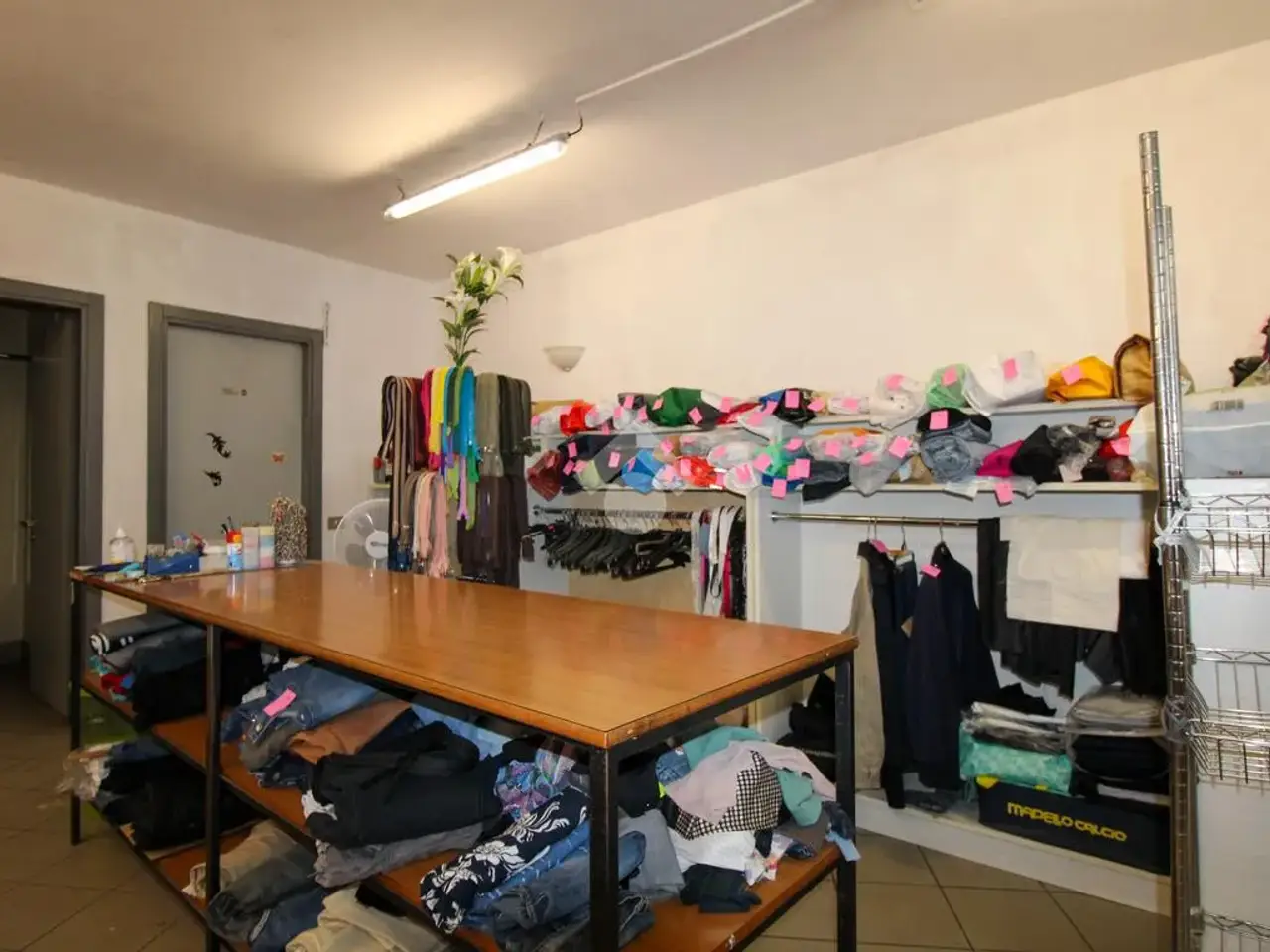 Ufficio in Via Luigi Piazzini 1, Ponte San Pietro, {3} - Foto 2