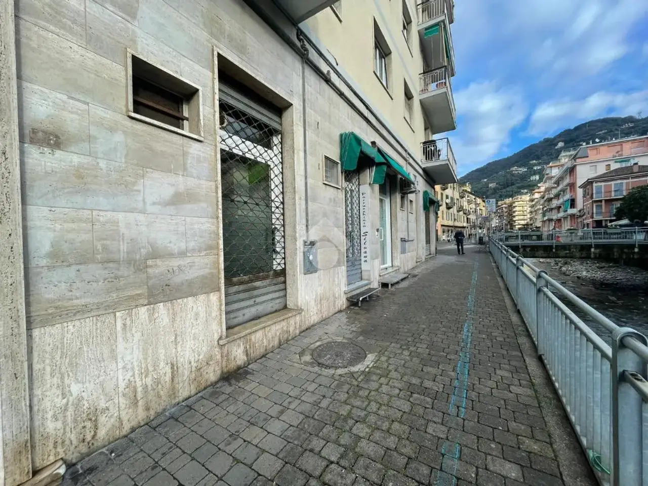 Negozio in Via Fratelli Betti, Rapallo, {3} - Foto 1
