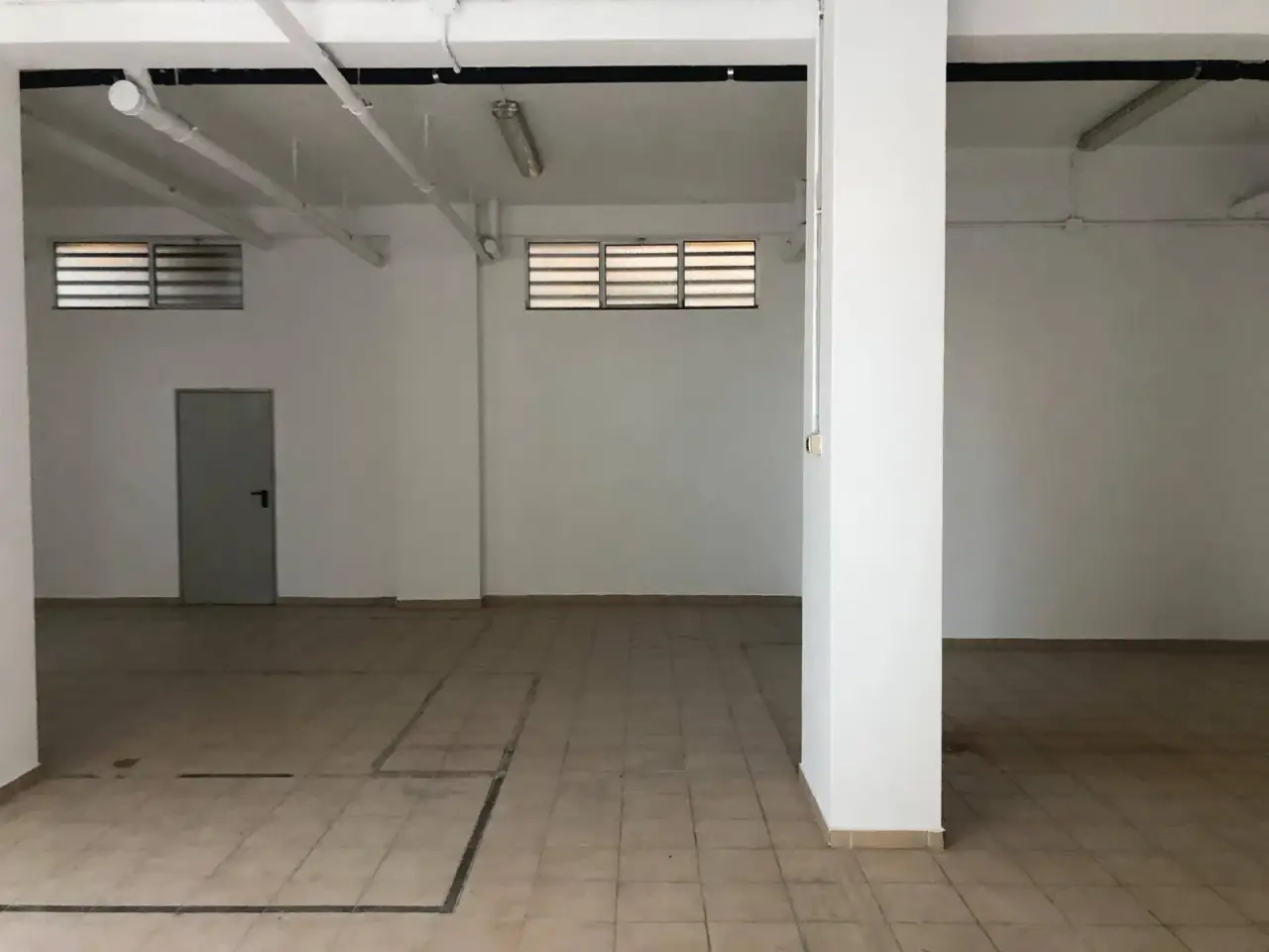 Negozio in Via Sant'Antonio, Quartu Sant'Elena, {3} - Foto 2