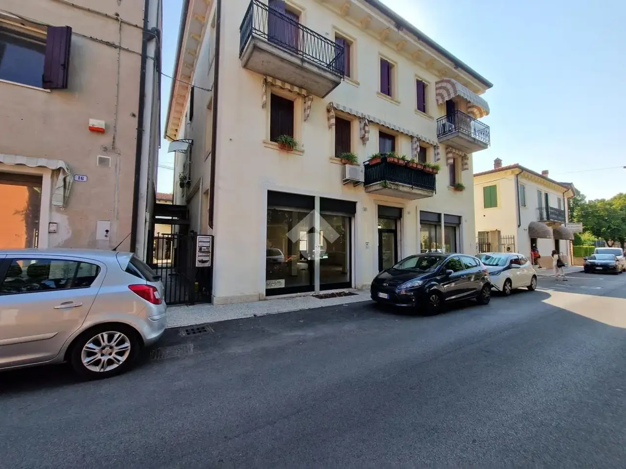 Negozio in Via delle Logge 12, Verona, {3} - Foto 1