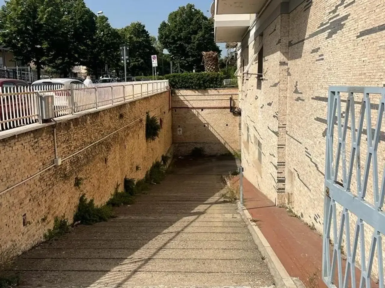 Magazzino in Via Mura dei Francesi, Ciampino, {3} - Foto 1