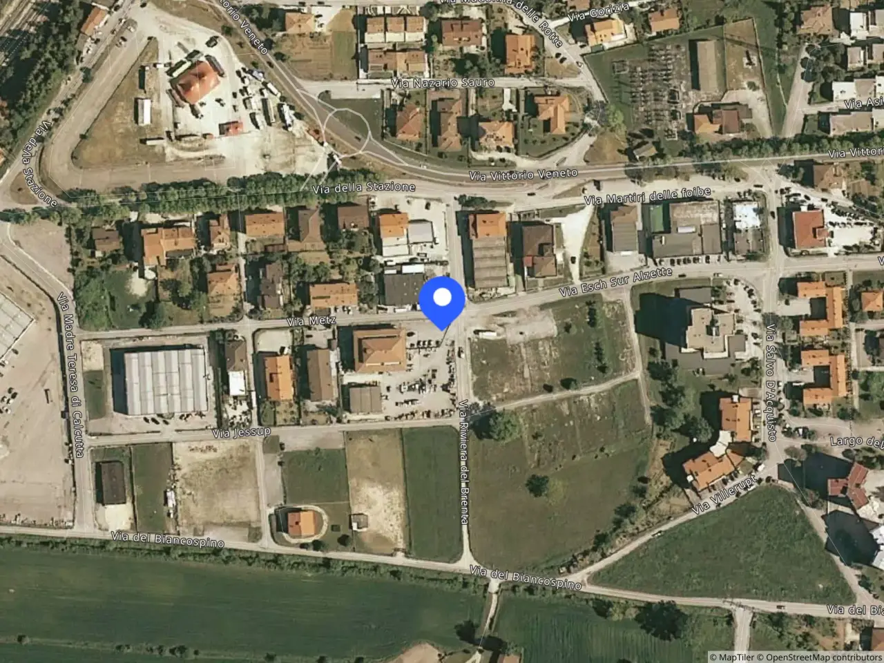 Fabbricato misto in Via Vittorio Veneto 131, Gualdo Tadino, {3} - Foto 1