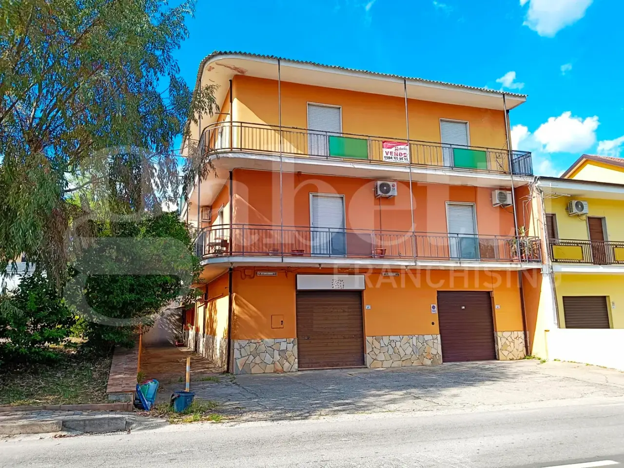 Negozio in Via Michele Molinaro 27, Rende, {3} - Foto 1