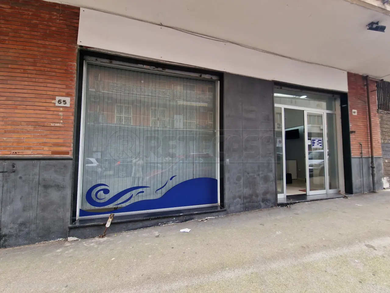 Palazzina commerciale in Via Udalrigo Masoni 65, Napoli, {3} - Foto 1