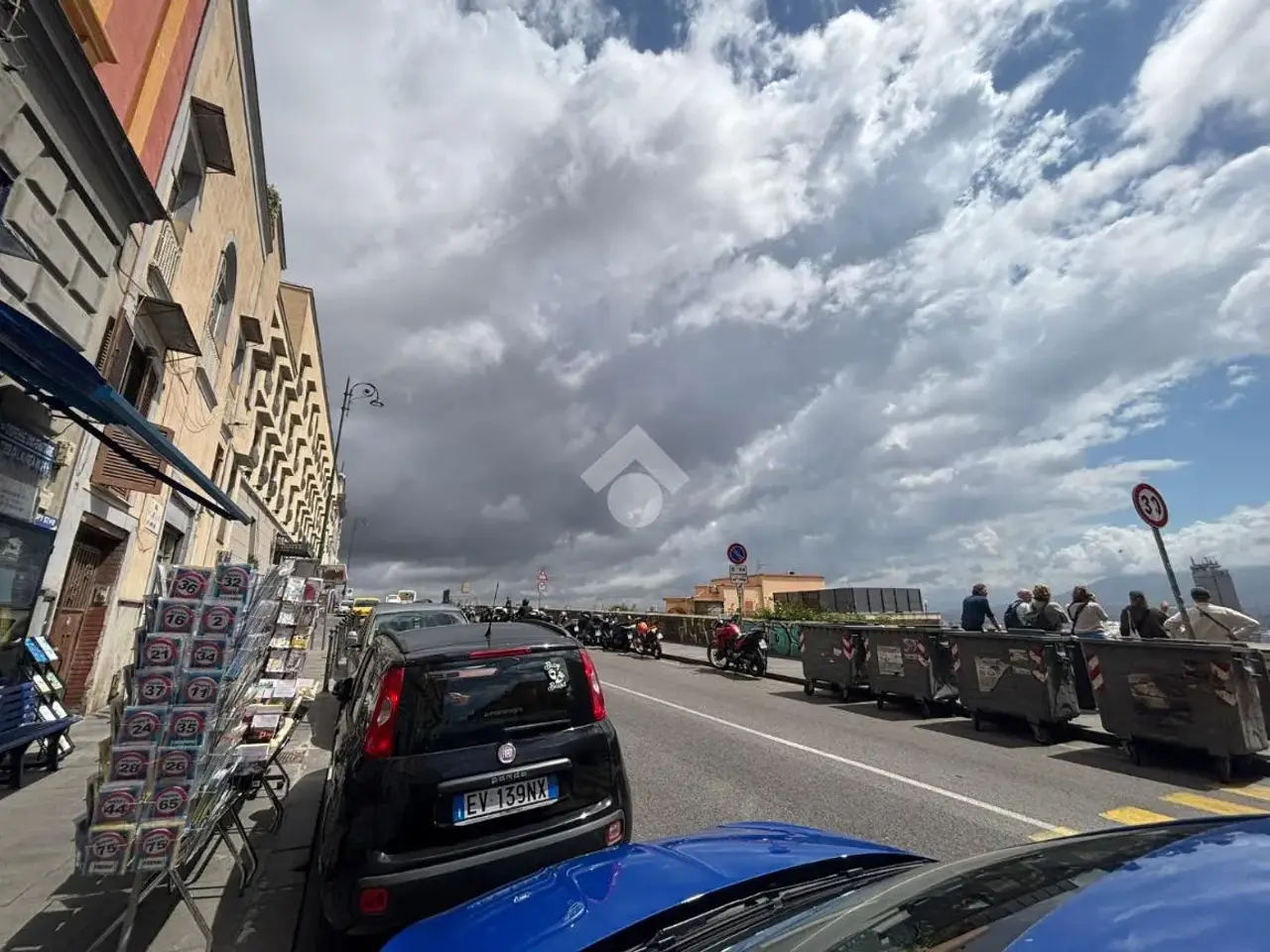 Negozio in C.So Vittorio Emanuele 320, Napoli, {3} - Foto 2