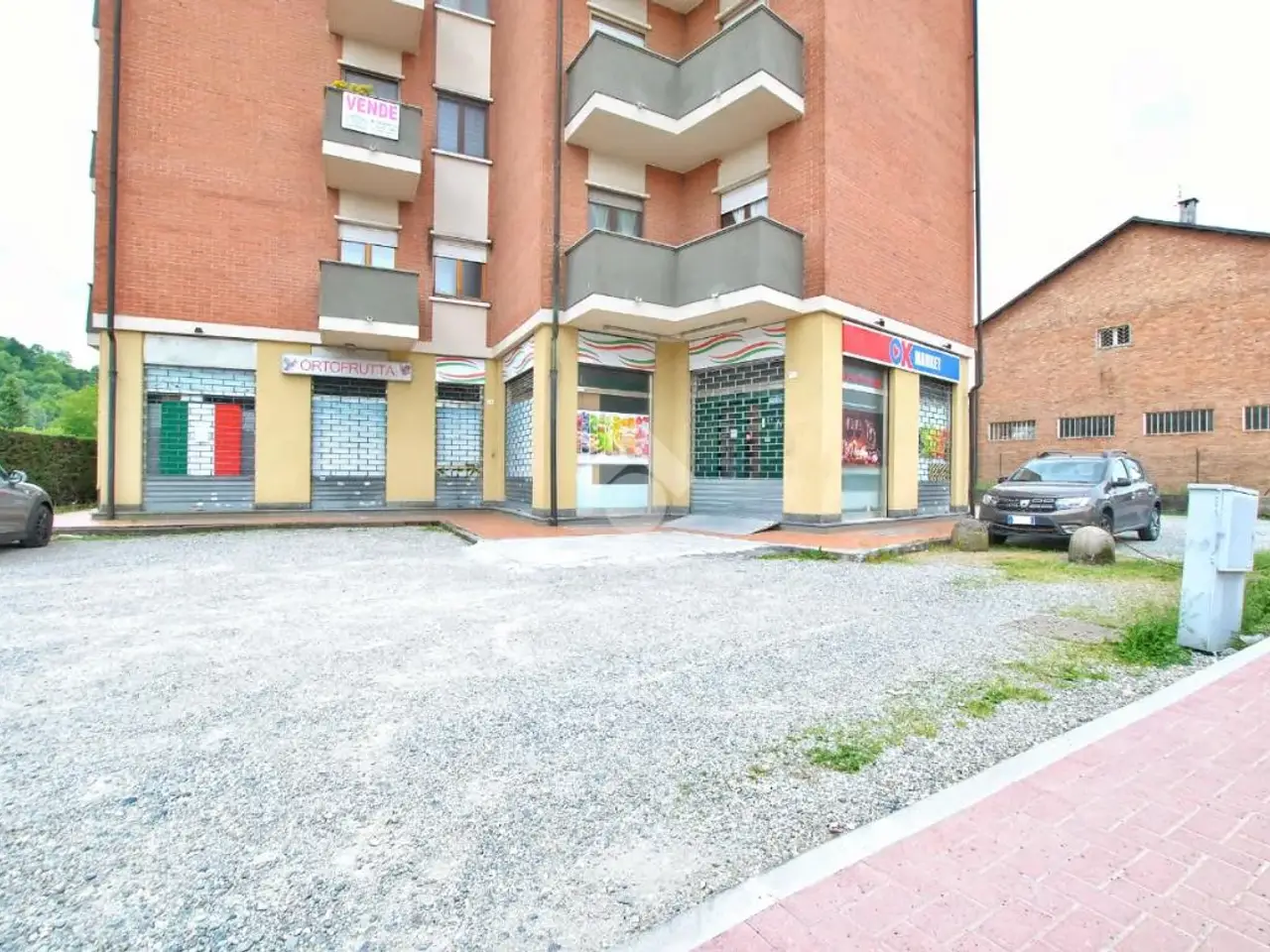 Negozio in Via Martiri della Libertà, Cavagnolo, {3} - Foto 1