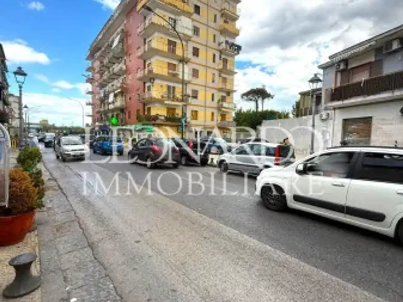 Negozio in Via Provinciale Santa Maria a Cubito, Napoli, {3} - Foto 1