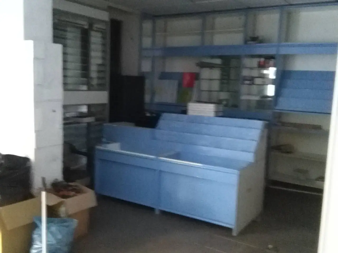 Esercizio commerciale in Via delle Navi, Livorno, {3} - Foto 1