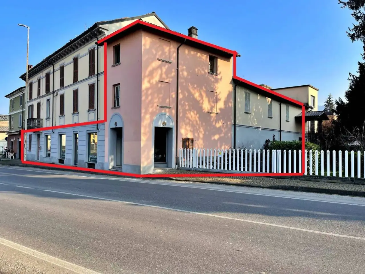 Locale commerciale in Via Emilia 60, Santa Giuletta, {3} - Foto 1