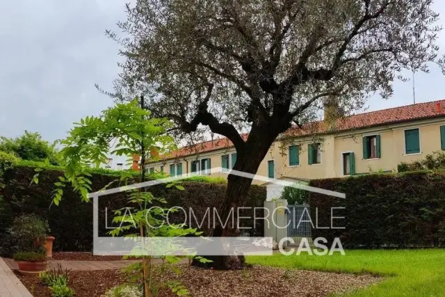 Villa a schiera in Via Vittorio Veneto 84, Casale sul Sile - Foto 1