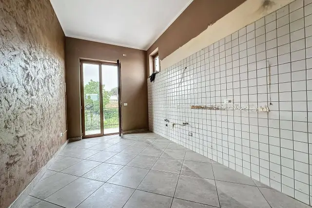 3-room flat in Via Circumvallazione, Nola - Photo 1