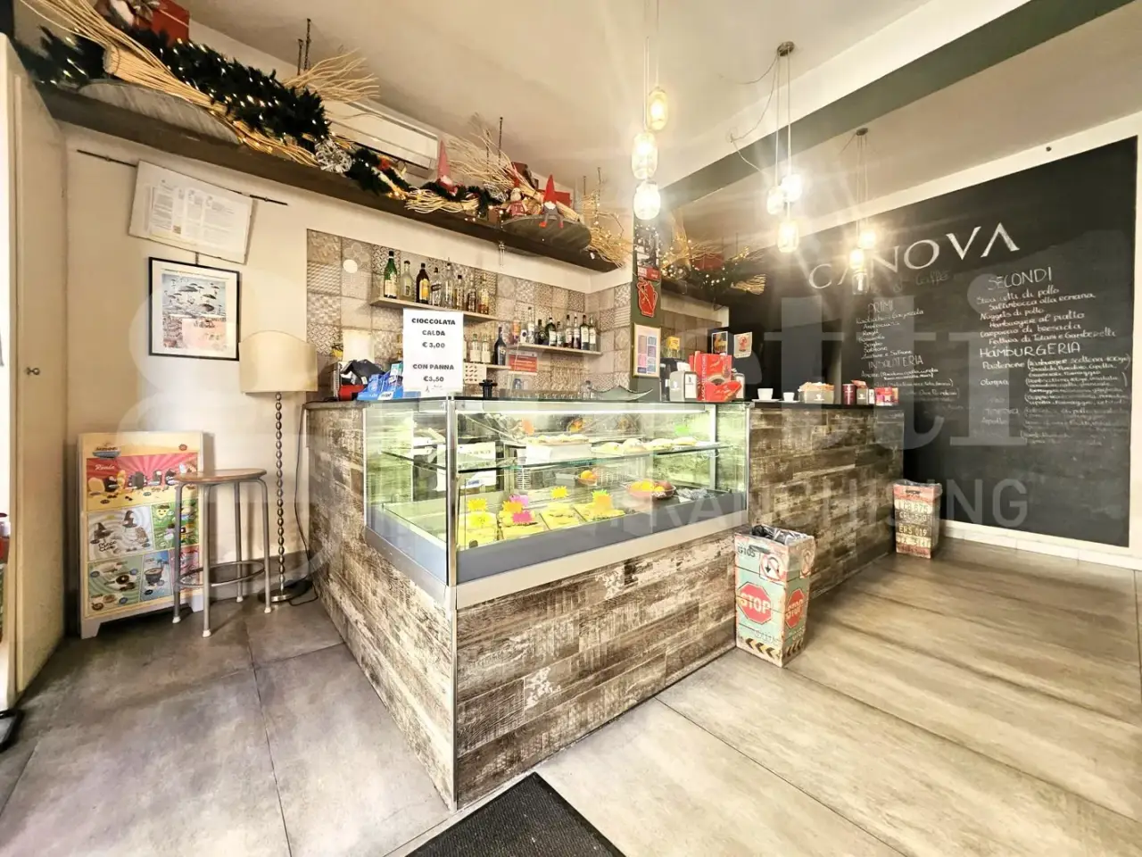 Bar in , Pontedera, {3} - Foto 1