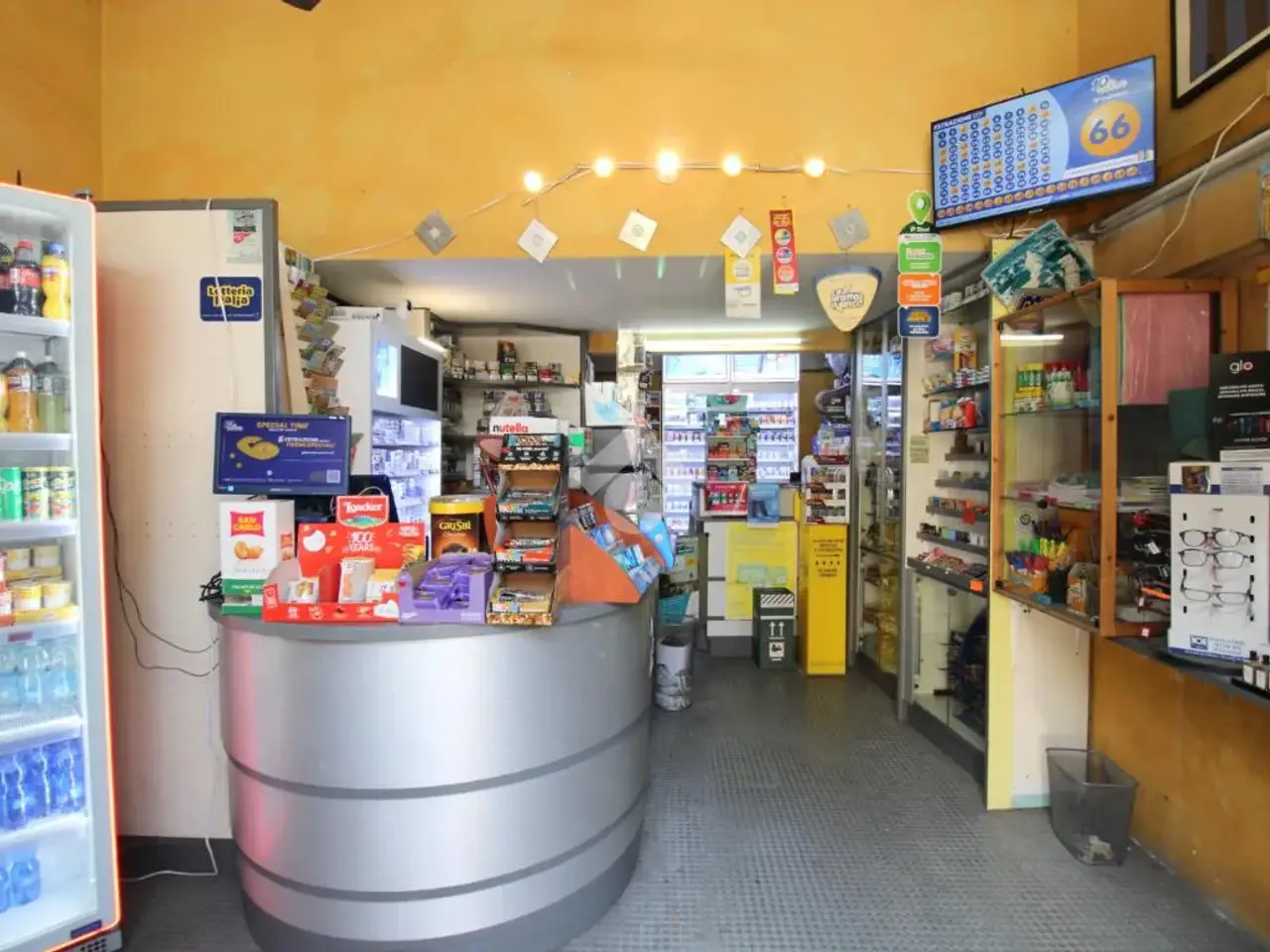 Negozio in Via Bonanno Pisano 83, Pisa, {3} - Foto 2