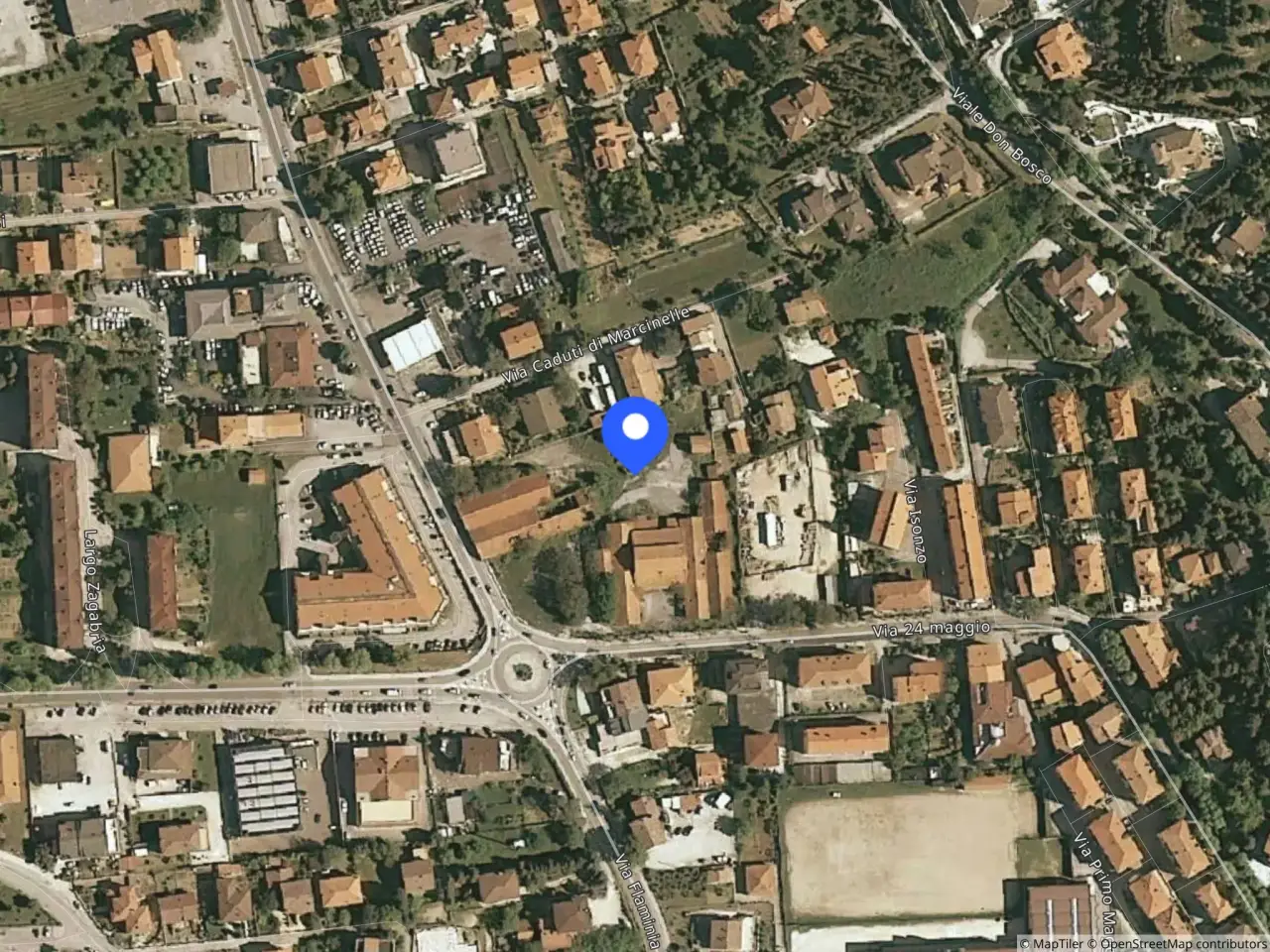 Fabbricato misto in Via Flaminia, N. Snc, Gualdo Tadino, {3} - Foto 1