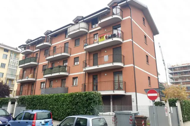 Quadrilocale in Via Niccolò Paganini 7, Nichelino - Foto 1