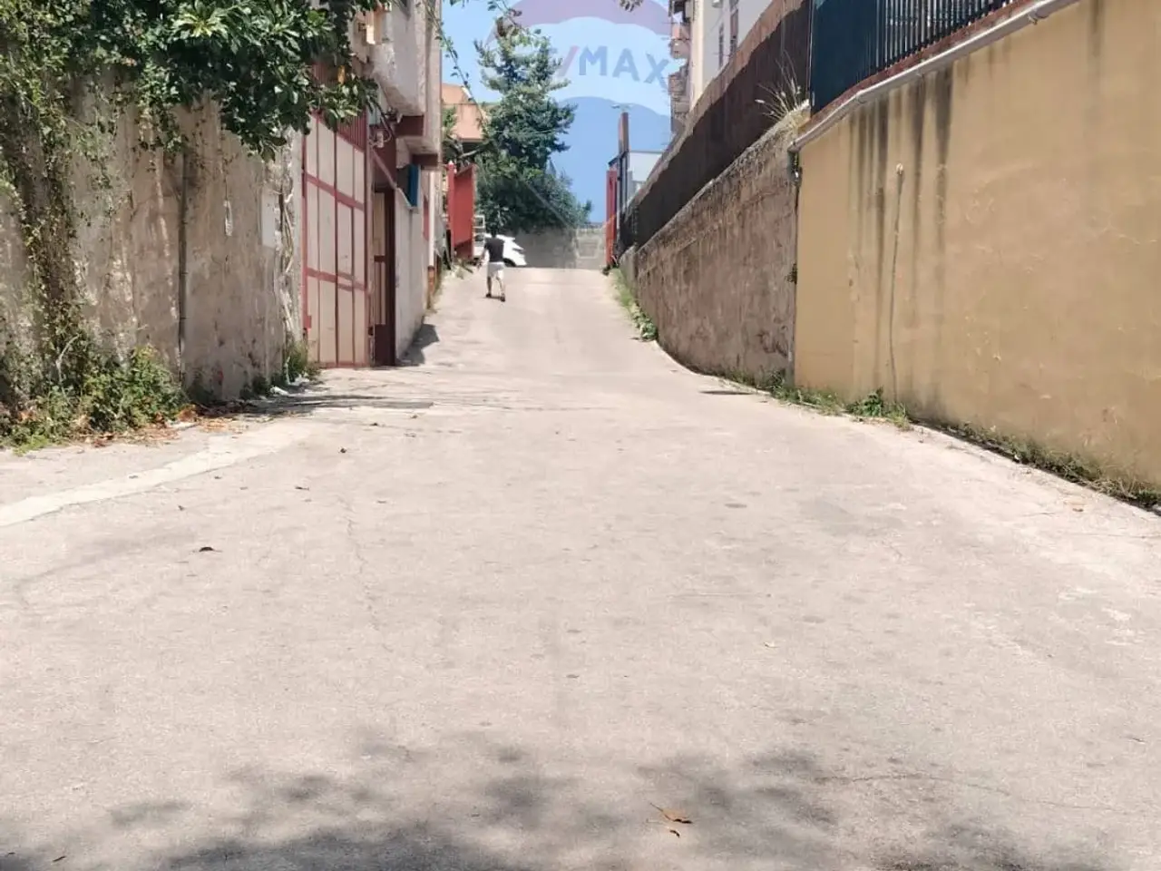 Negozio in Viale Regione Siciliana 3414, Palermo, {3} - Foto 1