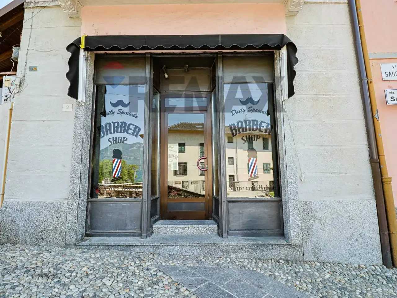 Negozio in Via Sabotino 2, Cunardo, {3} - Foto 1