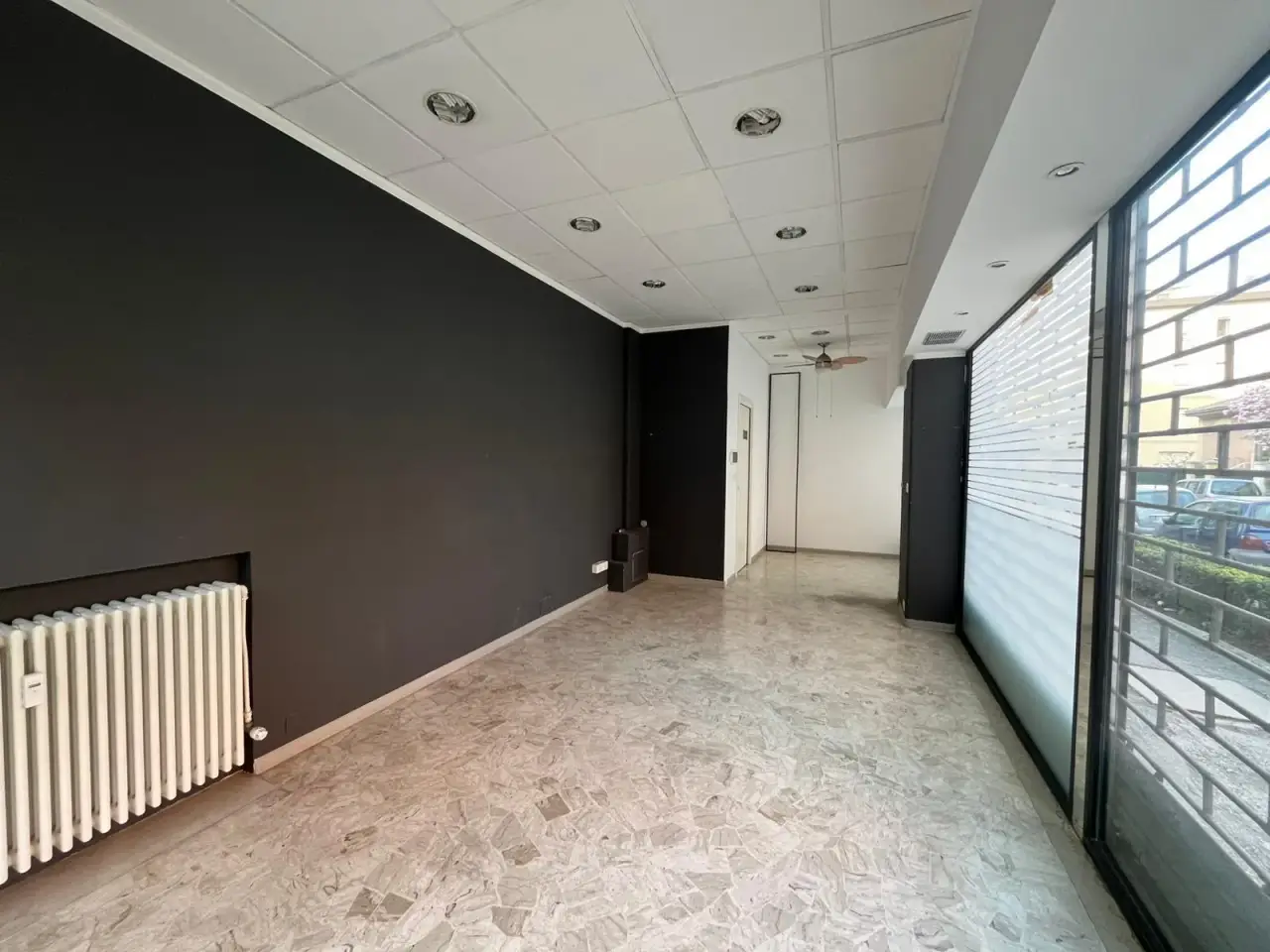 Palazzina commerciale in , Bologna, {3} - Foto 1