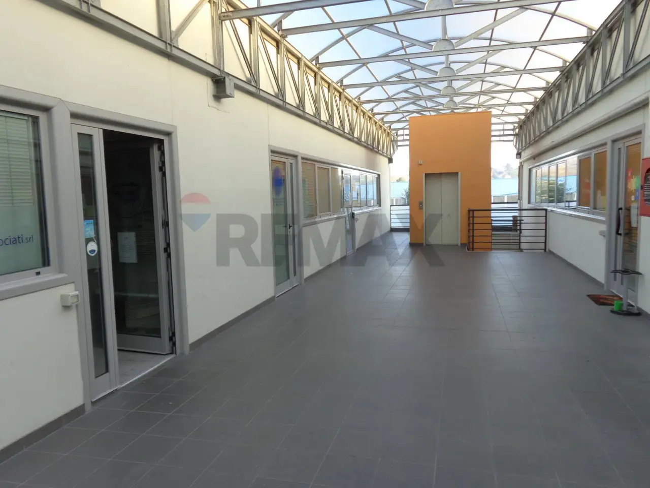 Ufficio in , Falconara Marittima, {3} - Foto 2