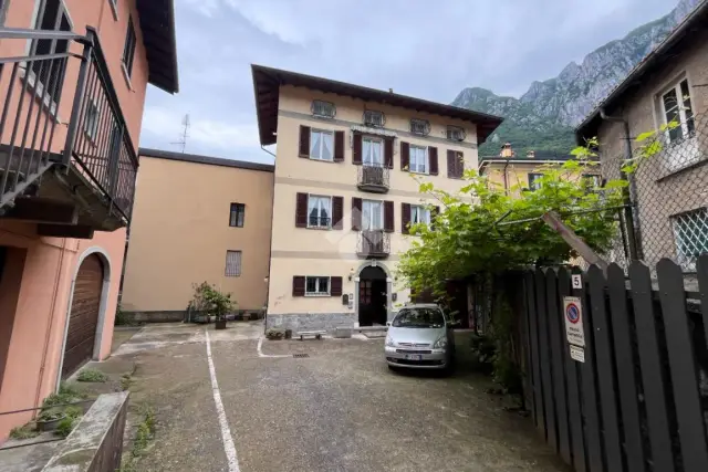 3-room flat in Via Pasquale Fumagalli 5, Lecco - Photo 1