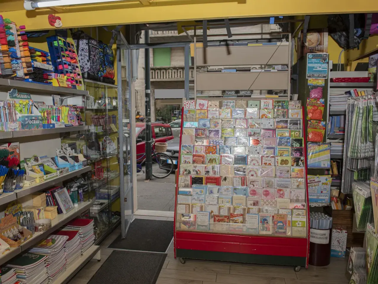 Libreria in Via Tunisi 48, Torino, {3} - Foto 2