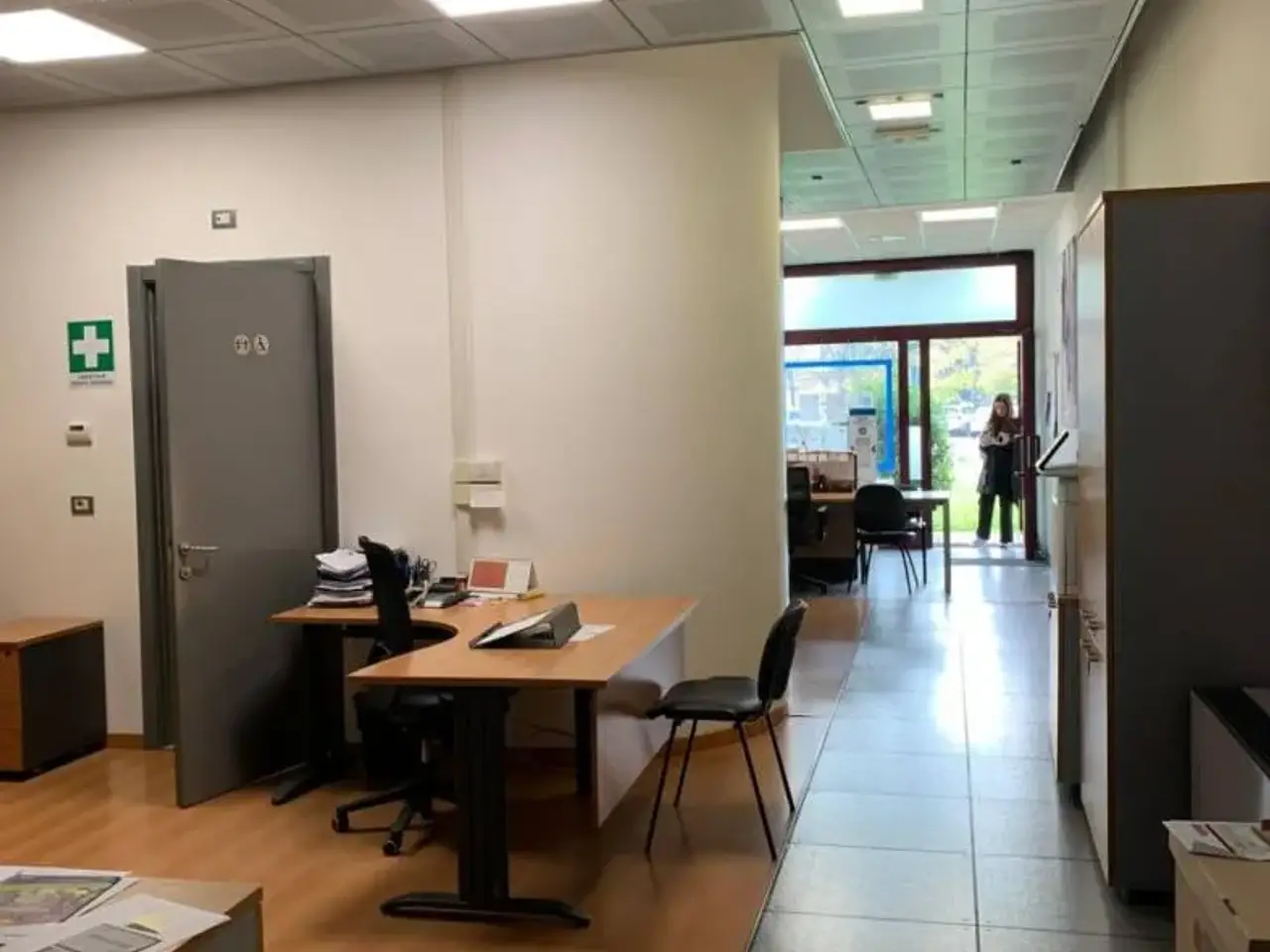 Ufficio in Viale Gregorio Agnini, Mirandola, {3} - Foto 2