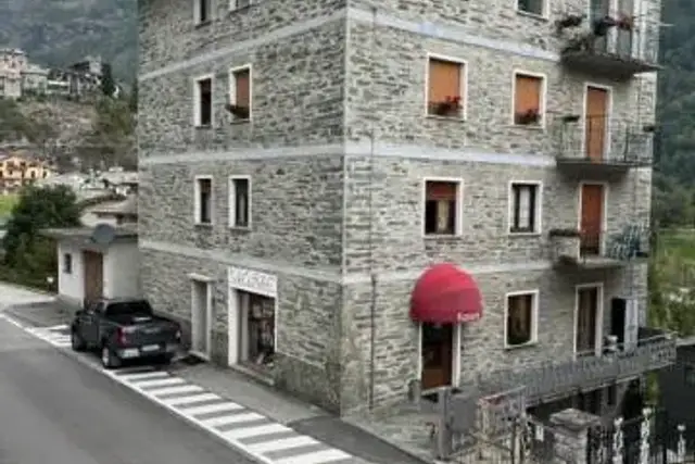 Dreizimmerwohnung in Via Nicolò Rusca 40, Chiesa in Valmalenco - Foto 1