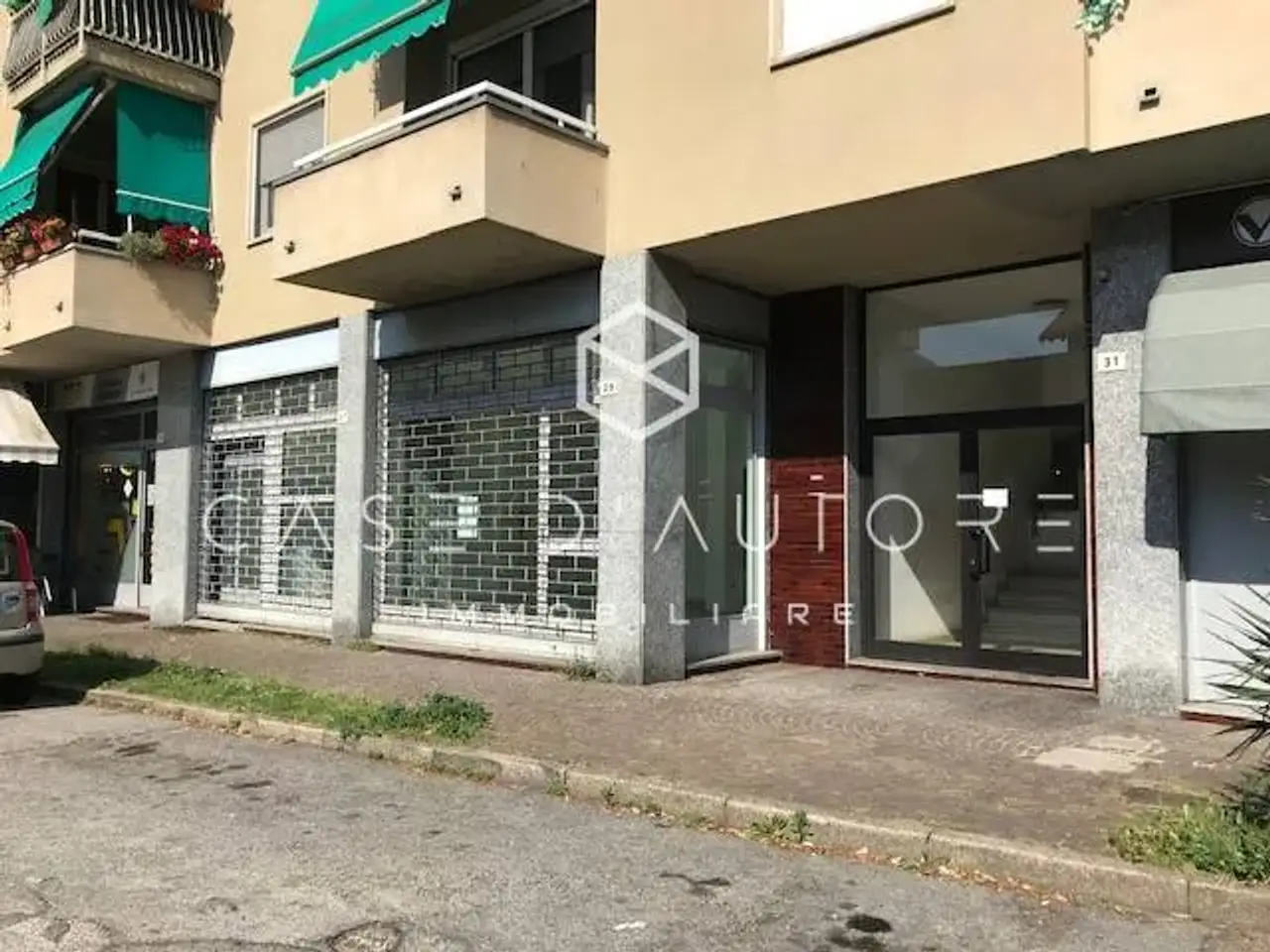 Negozio in Via Valcuvia 27, Cittiglio, {3} - Foto 1