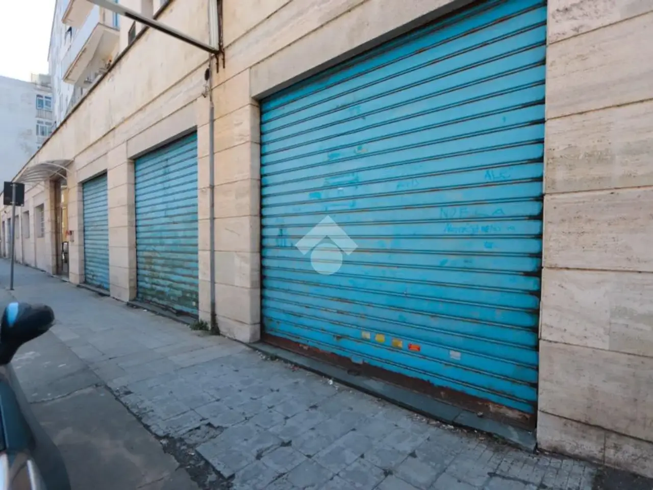 Negozio in Via Piave 9, Alessandria, {3} - Foto 1