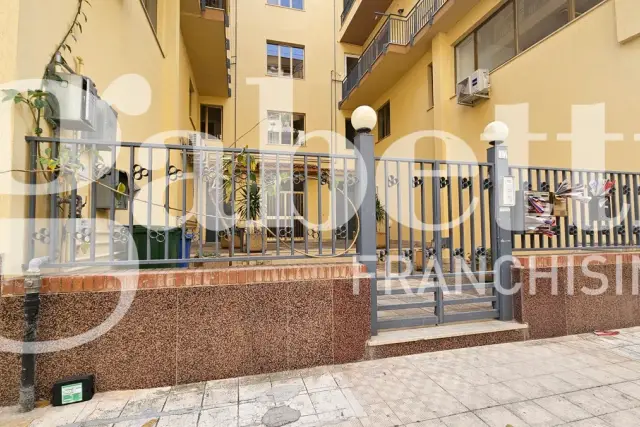 Quadrilocale in vendita, Via Leoncavallo  17, Bagheria - Foto 1