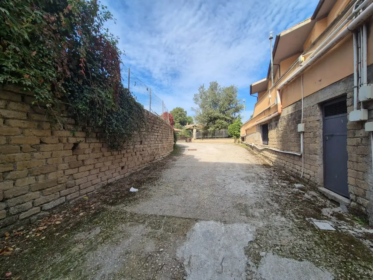 Magazzino in , Castelnuovo Di Porto, {3} - Foto 2