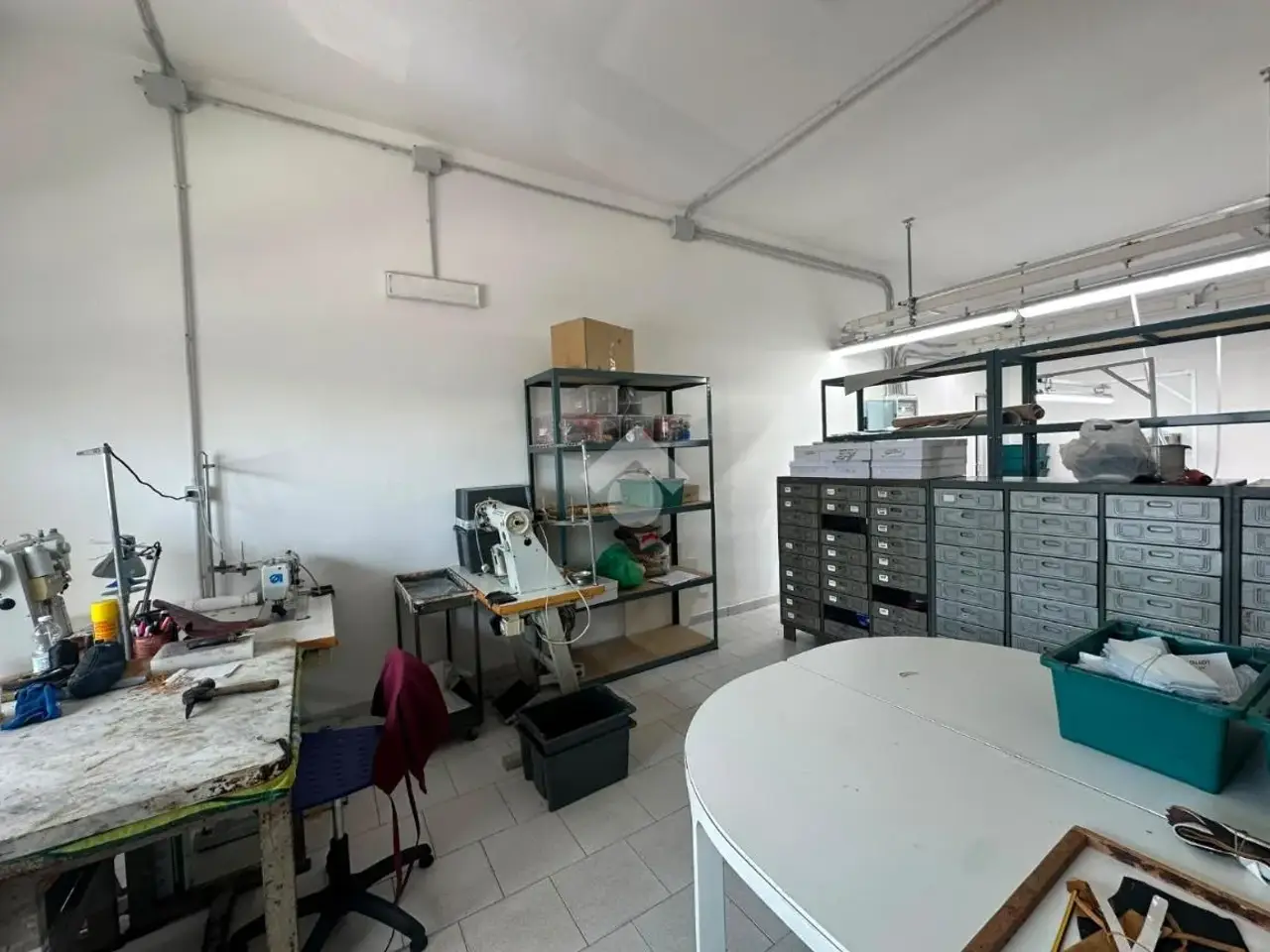 Laboratorio in Via Cristoforo Colombo, Melito Di Napoli, {3} - Foto 2