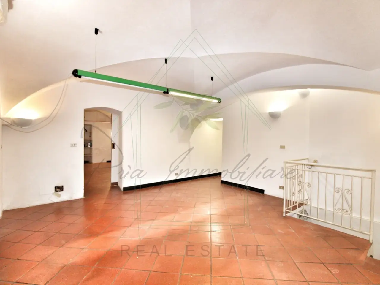 Negozio in Piazza Cavour 2, Rapallo, {3} - Foto 1