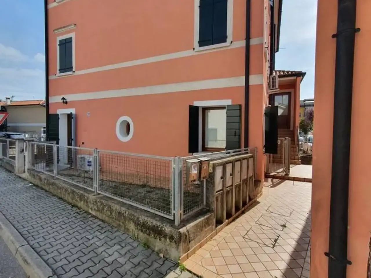 Ufficio in Via delle Alpi 24, Istrana, {3} - Foto 2