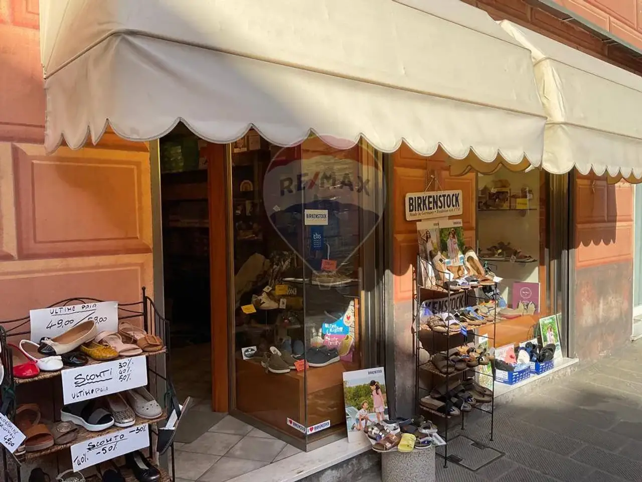Esercizio commerciale in Via della Repubblica 106, Camogli, {3} - Foto 2