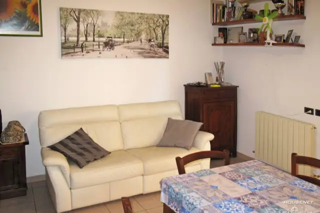 3-room flat in Via Guglielmo Marconi, Carmignano - Photo 1