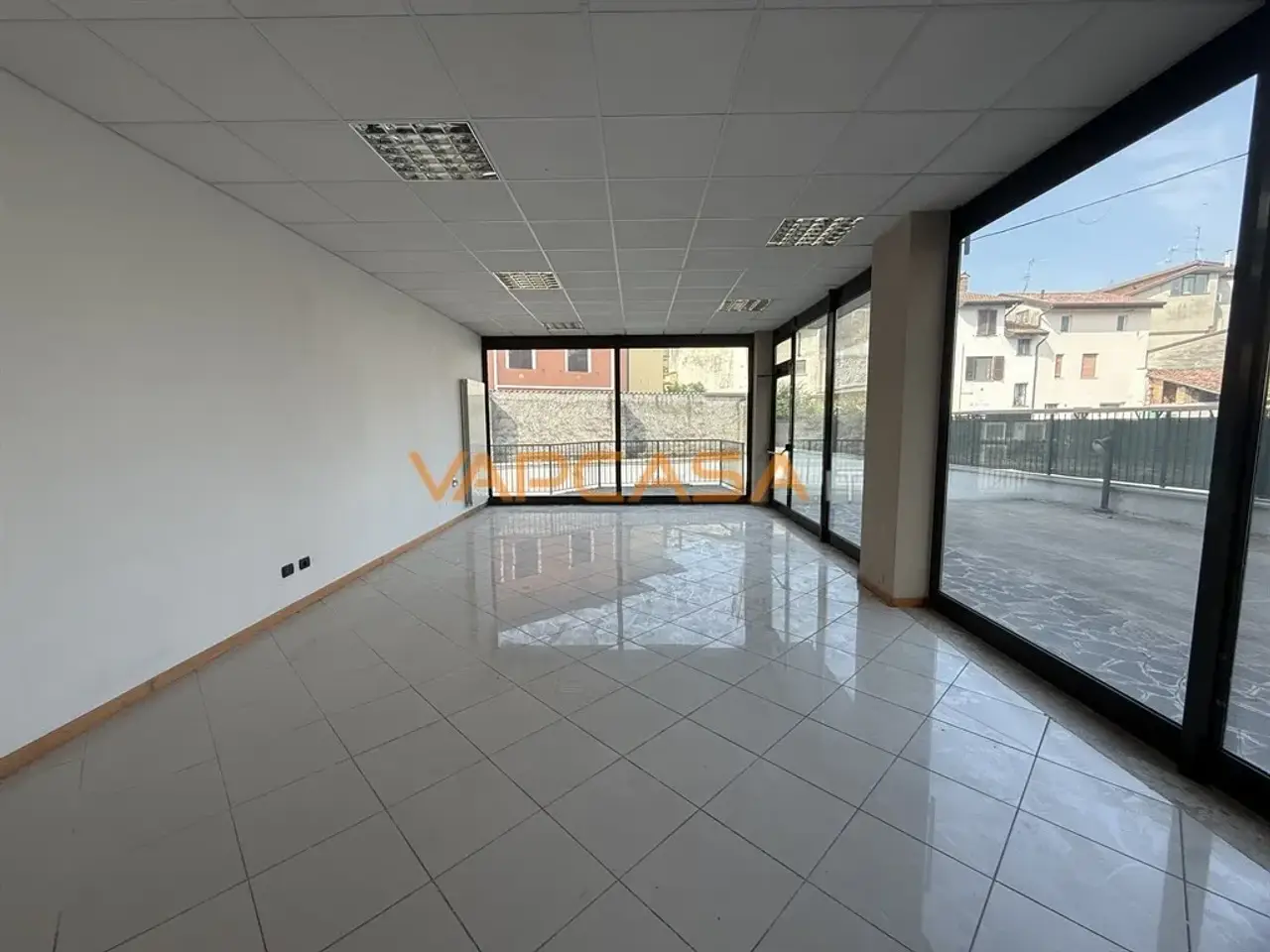 Negozio in Via Papa Giovanni XIII 1, Palosco, {3} - Foto 2
